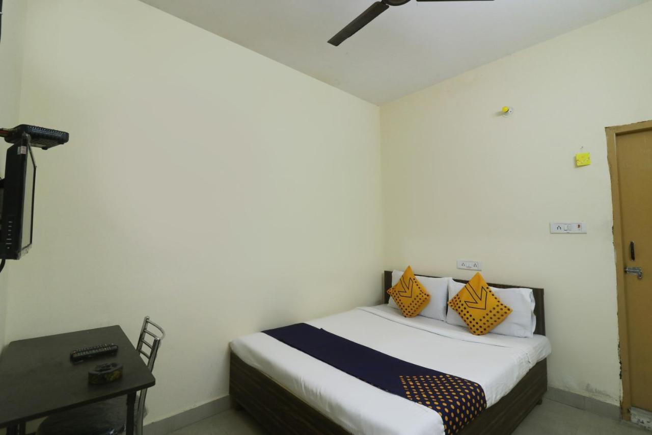 Spot On Negi Home Stay 데라둔 외부 사진